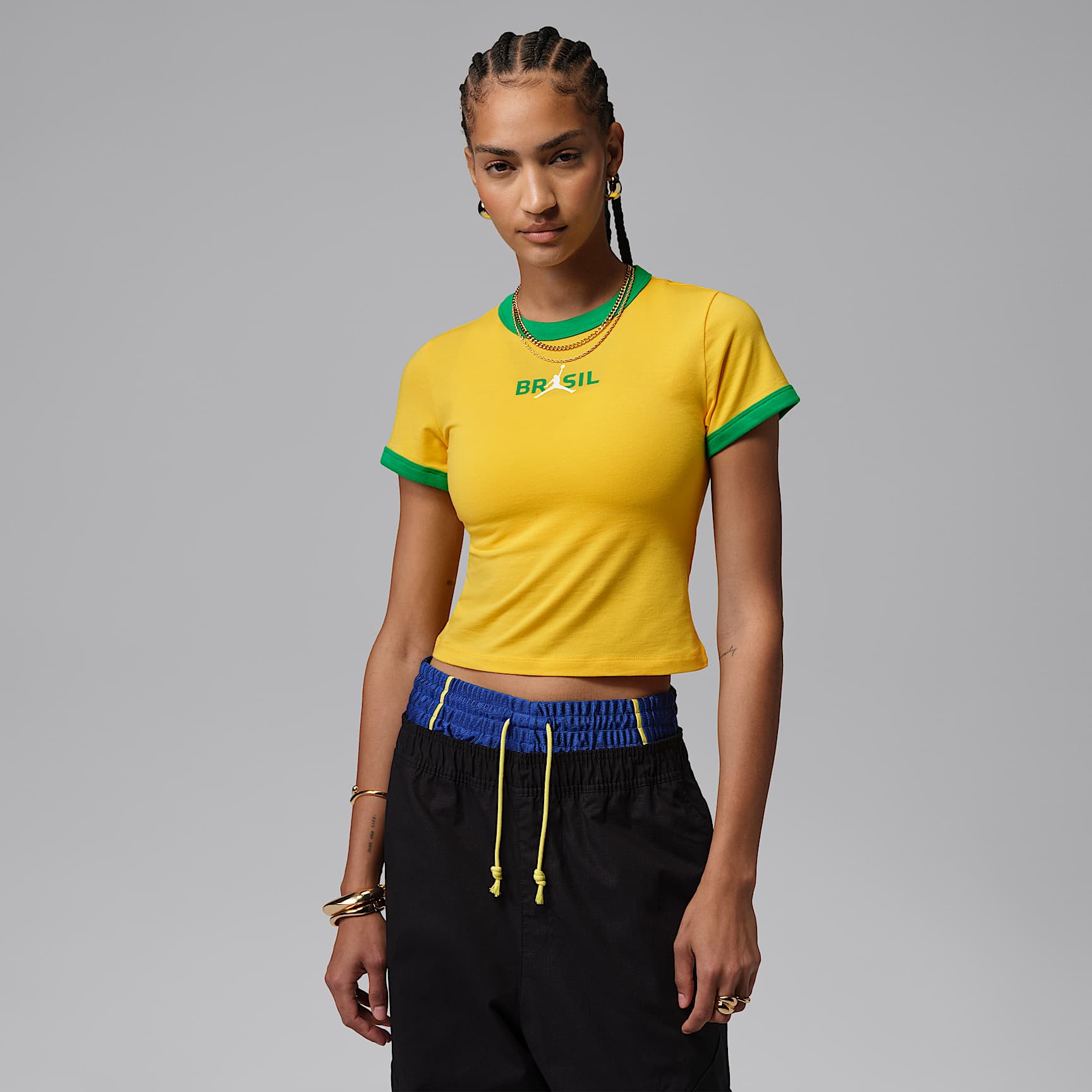 Jordan Women's Graphic Brazil Crew-Neck Top. Nike IL